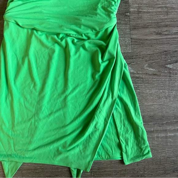 Tiger Mist Joslin Dress Green Open Back Mini Dress NEW with tags - Picture 7 of 10